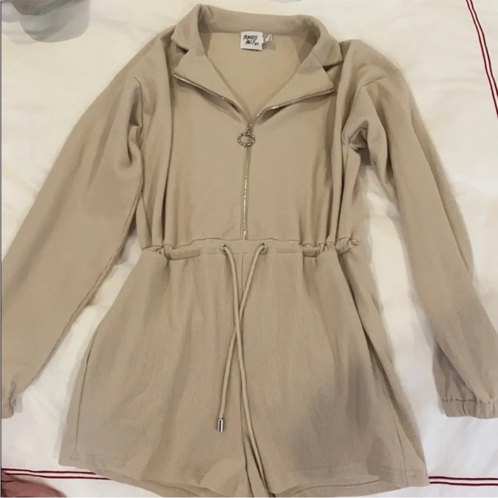 Princess Polly xx Tan Long Sleeve Shorts Zippered Romper